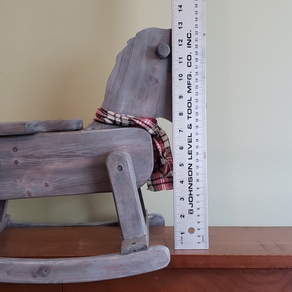 Distressed wooden rocking horse - Picture 2 of 5